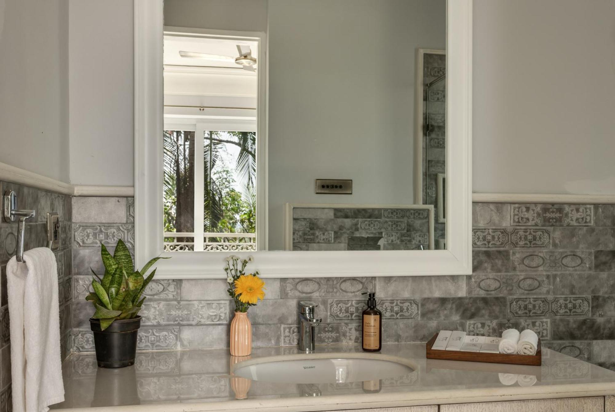 The Hornbill Villa - 3Bhk With Pvt Pool In Saligao Екстериор снимка